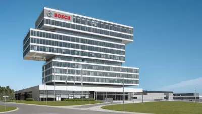 Funcionários da bosch service solutions trabalhando no escritório